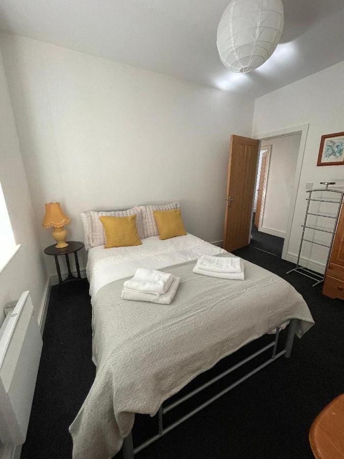 2 Bedroom Apartment In كيدرمينستر المظهر الخارجي الصورة